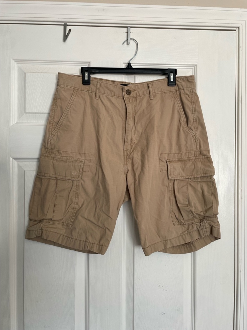 Levi Strauss & Co Men's 34 Khaki Cargo Shorts
